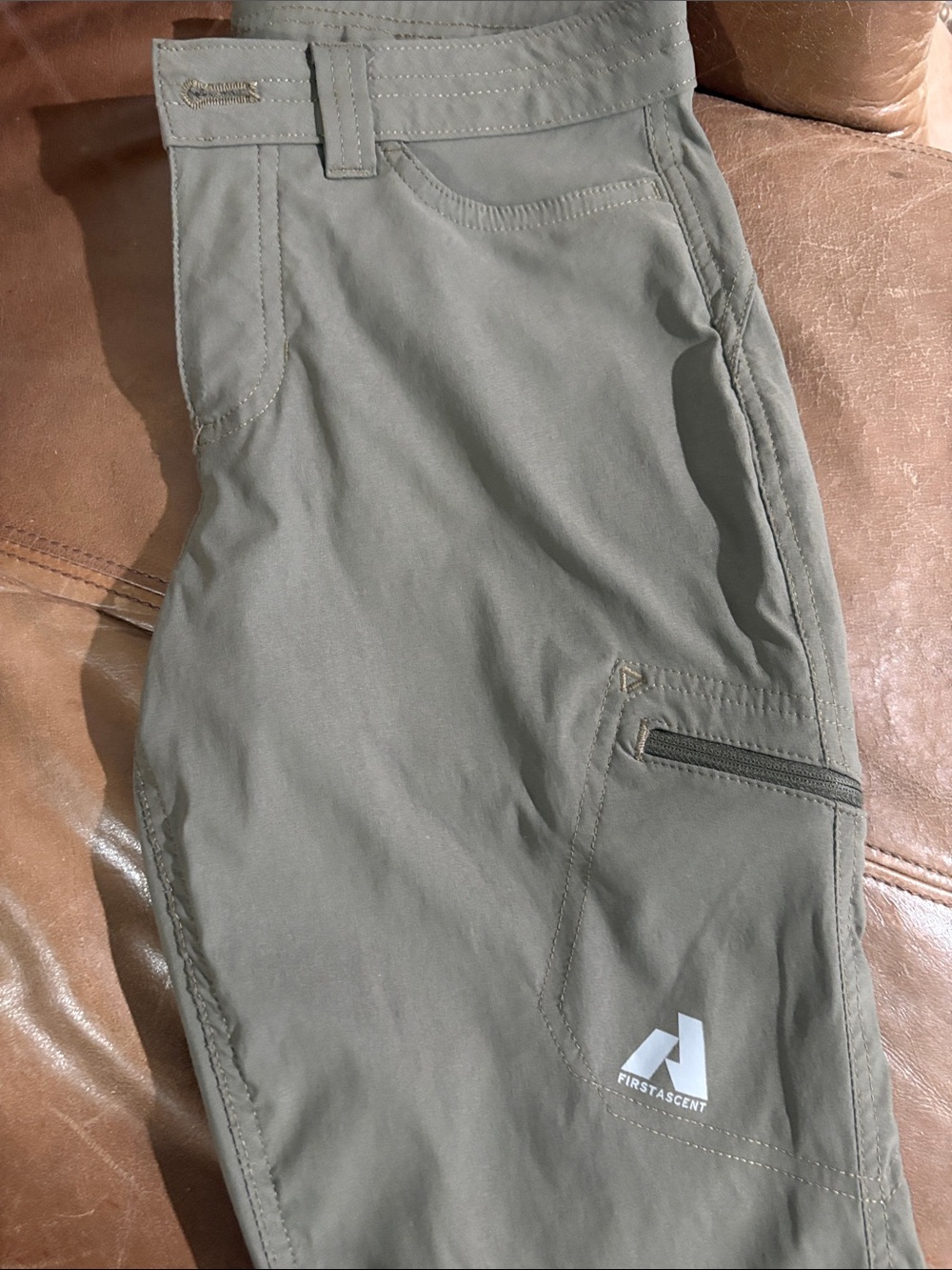 Eddie Bauer Olive Utility Capri Pants with Zip Pocket